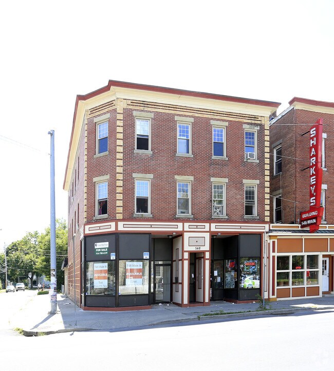Primary Photo - 548 Main St