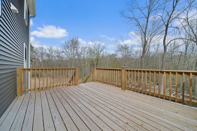 Building Photo - 13 Broadway