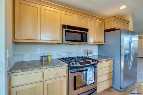 Building Photo - 537 SE Oak Grove Ave