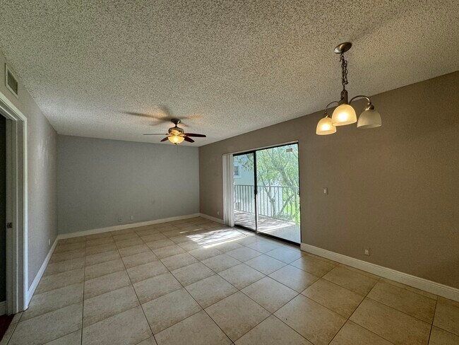Building Photo - 1541 Windorah Way
