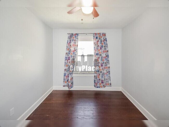 Building Photo - 1544 Spruce St