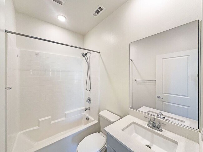 Building Photo - 1250 Paseo Sea Grass