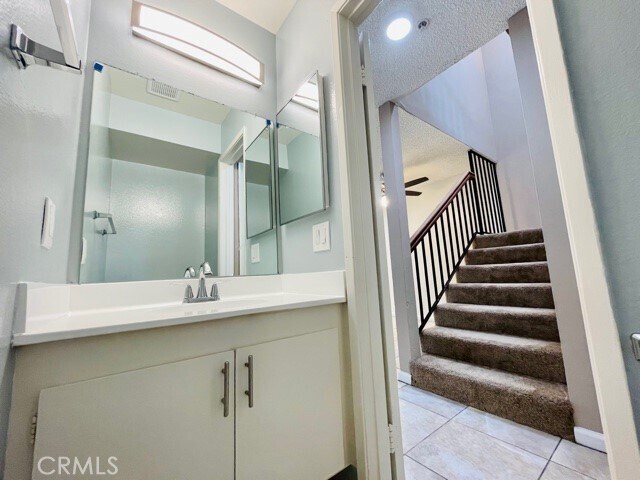 Building Photo - 17181 Elm Lane