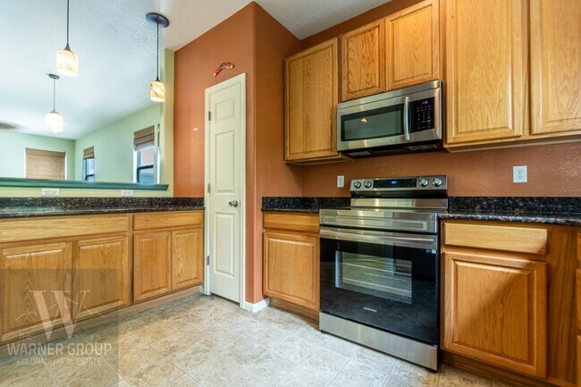 Building Photo - 2147 Falkirk Dr