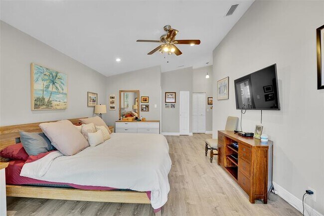 Building Photo - 7917 Travelers Tree Dr