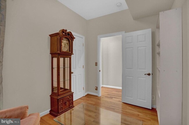 Building Photo - 2308 E Fairmount Ave