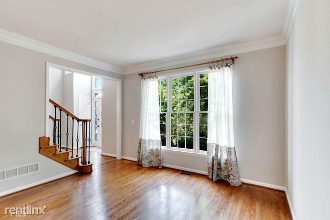 Building Photo - 5 br, 3 bath House - 5005 Brent Knoll Ln