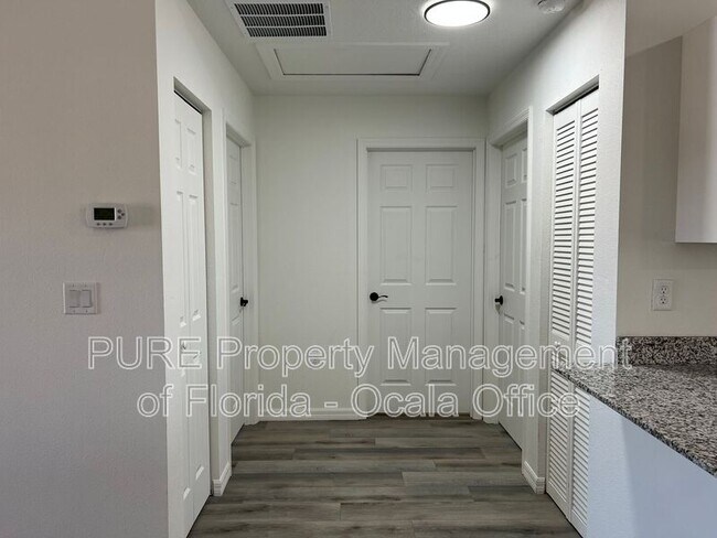 Building Photo - 30 Maple Ln