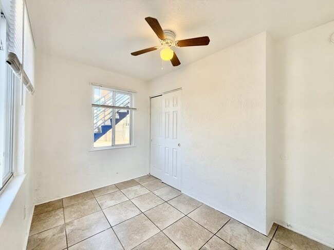 Building Photo - 551 N Ridgewood Ave