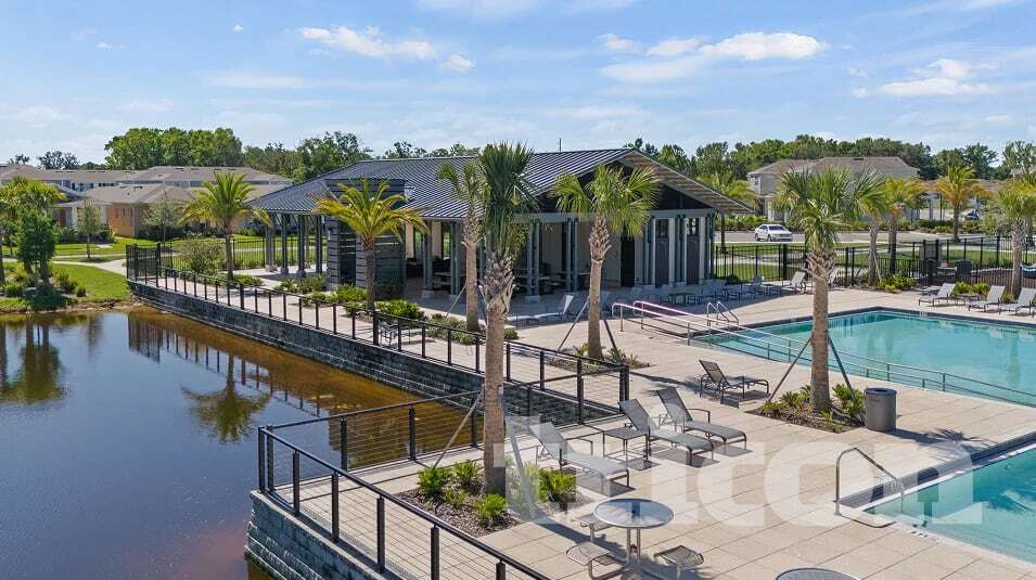 Building Photo - 734 Squire Ave