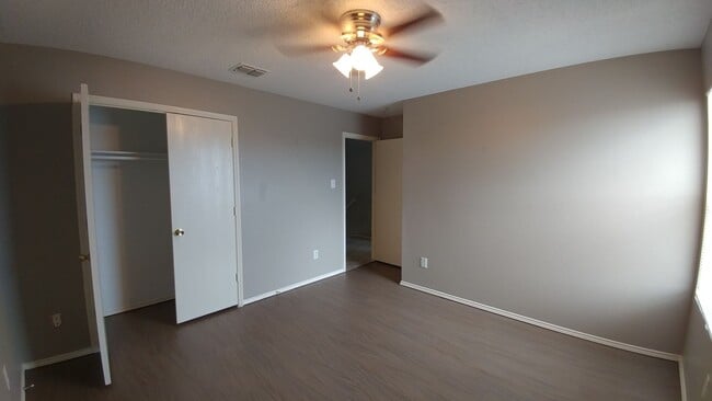 Building Photo - Location....Location....Location....section 8