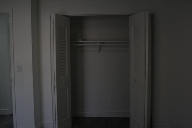 Building Photo - Charming Home in a Prime Location – Update...