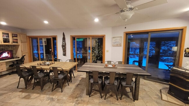 Building Photo - 66 Paquette Dr