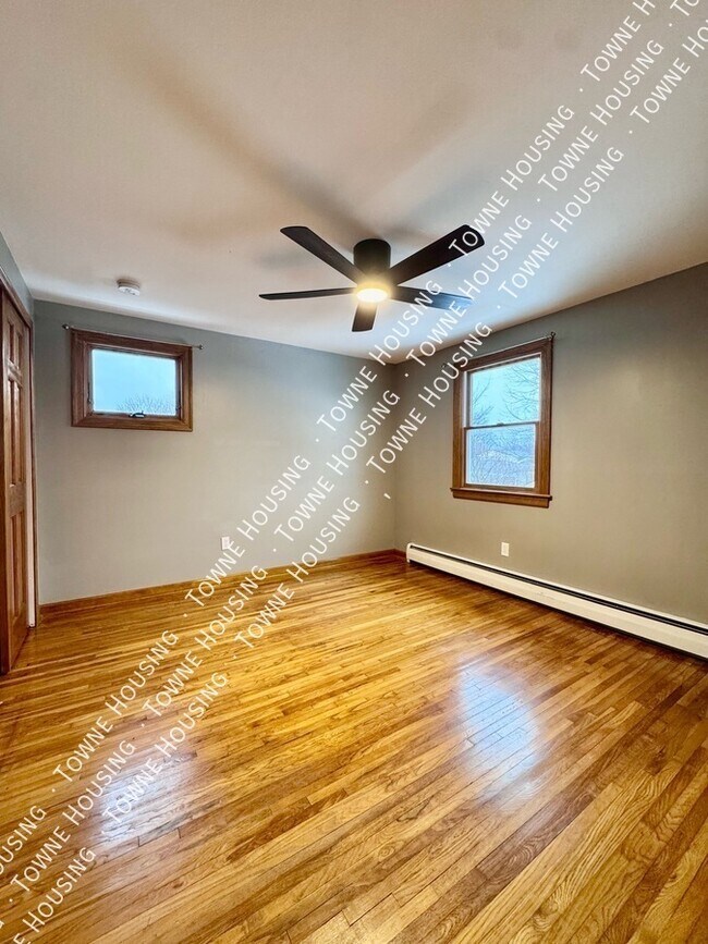 Building Photo - 757 Remington Dr