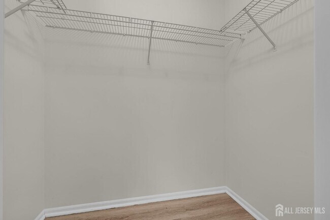 Building Photo - 12 High Pointe Way