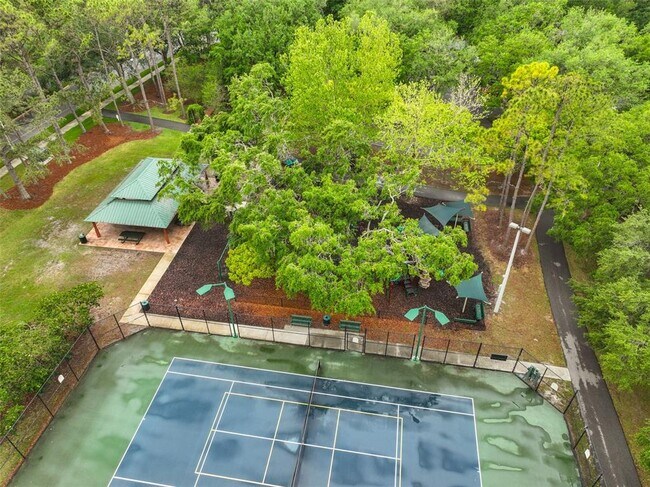 Building Photo - 9481 Highland Oak Dr