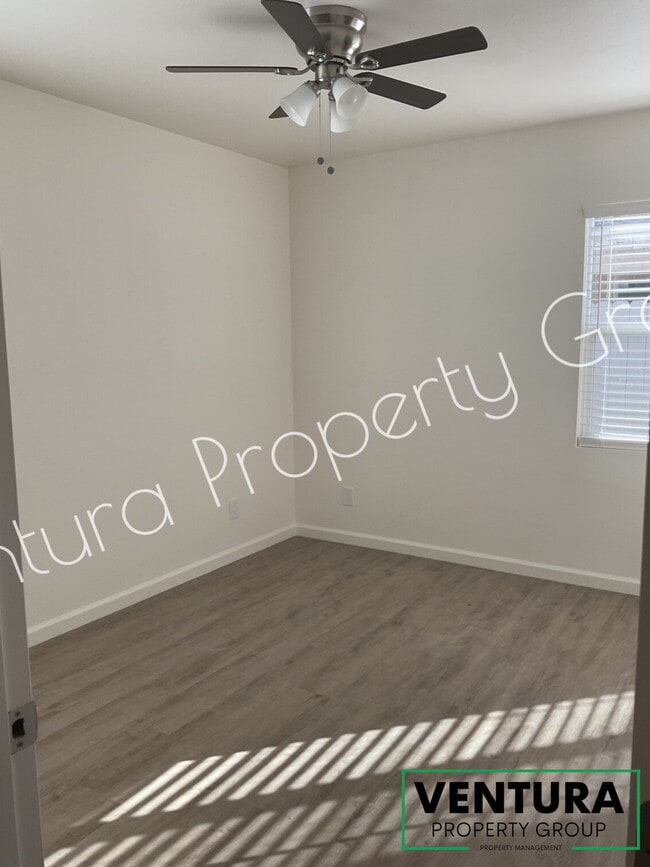 Building Photo - 841 S E St