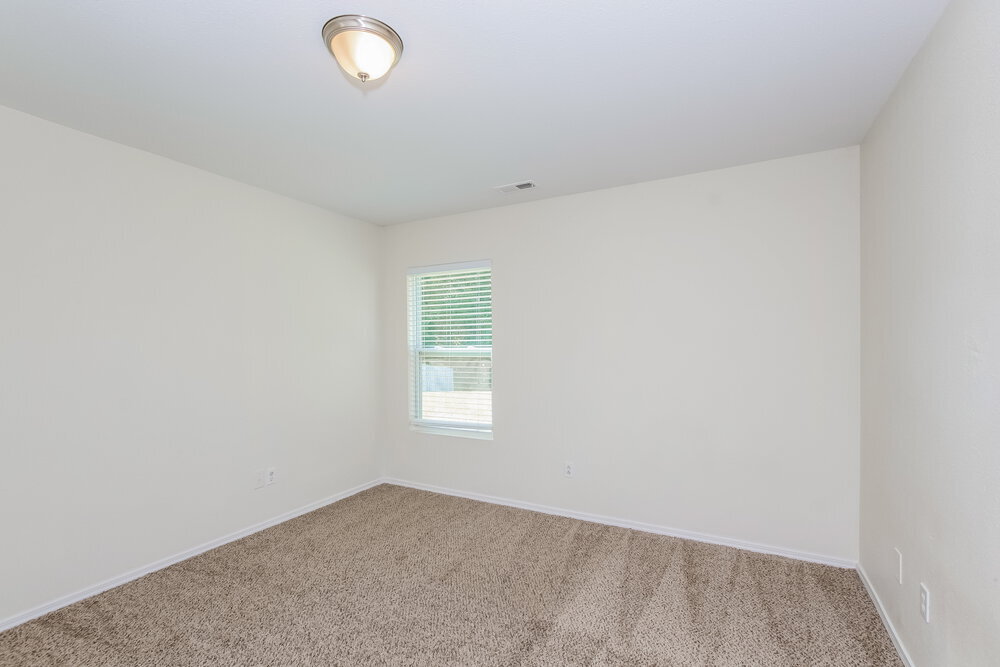 Building Photo - 3031 Buckleigh Dr