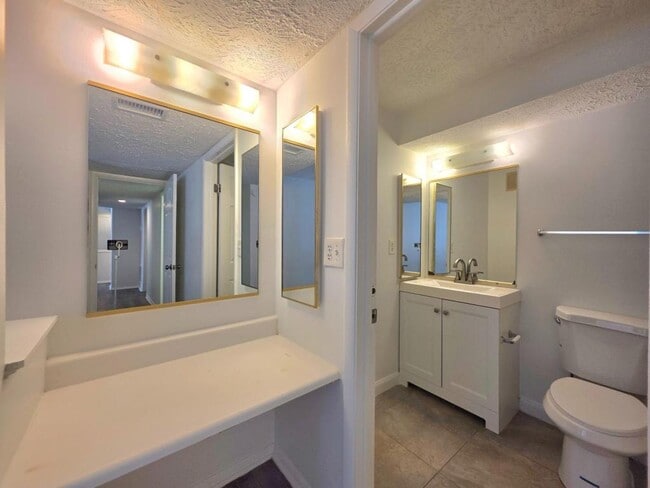 Building Photo - 8380 Brockham Dr