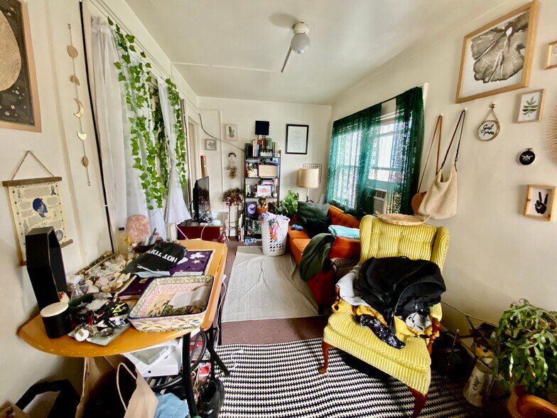 Building Photo - 127 Lorentz St