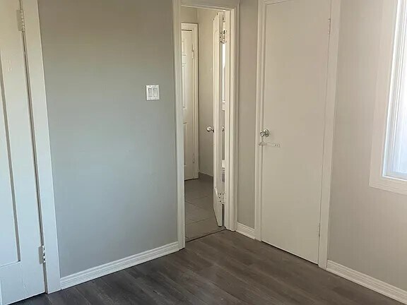 Building Photo - 1111 Blake Ave