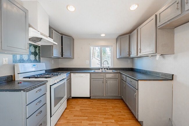 Building Photo - 17470 Haynes Ave