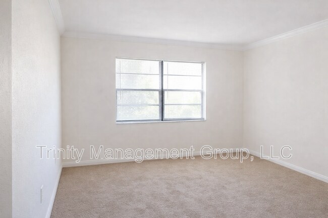 Building Photo - 1411 Deborah Dr