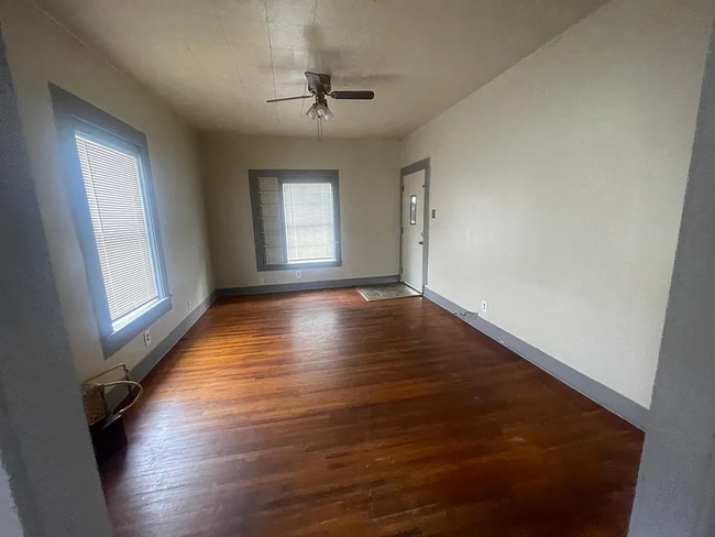 Building Photo - 5115 N Main St