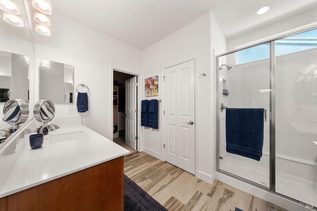 Building Photo - 295 Marks Rd