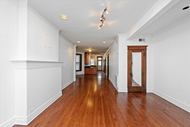 Building Photo - 3744 N Fremont St