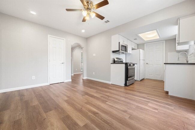 Building Photo - 12203 Ryewater Dr