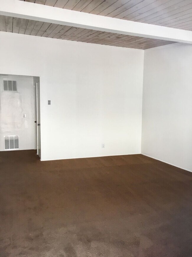 Building Photo - 6574 DP