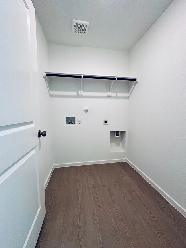 Building Photo - 2020 Welsh Ln