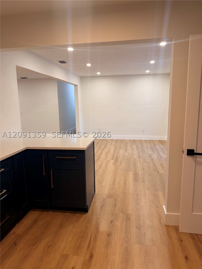 Building Photo - 18608 SW 93rd Pl
