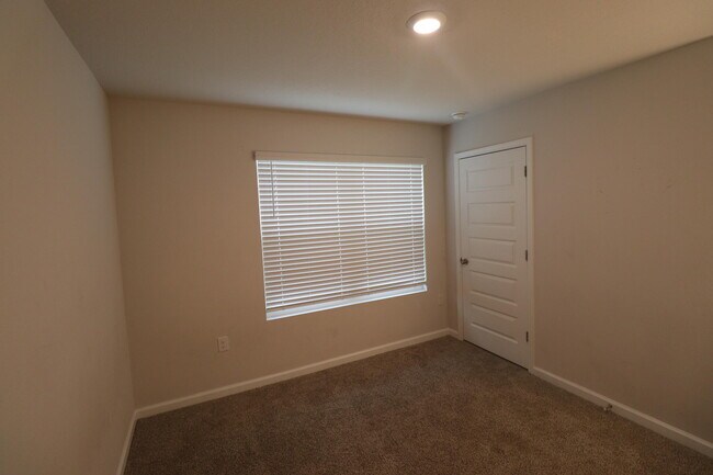 Building Photo - 3008 Jane Ln