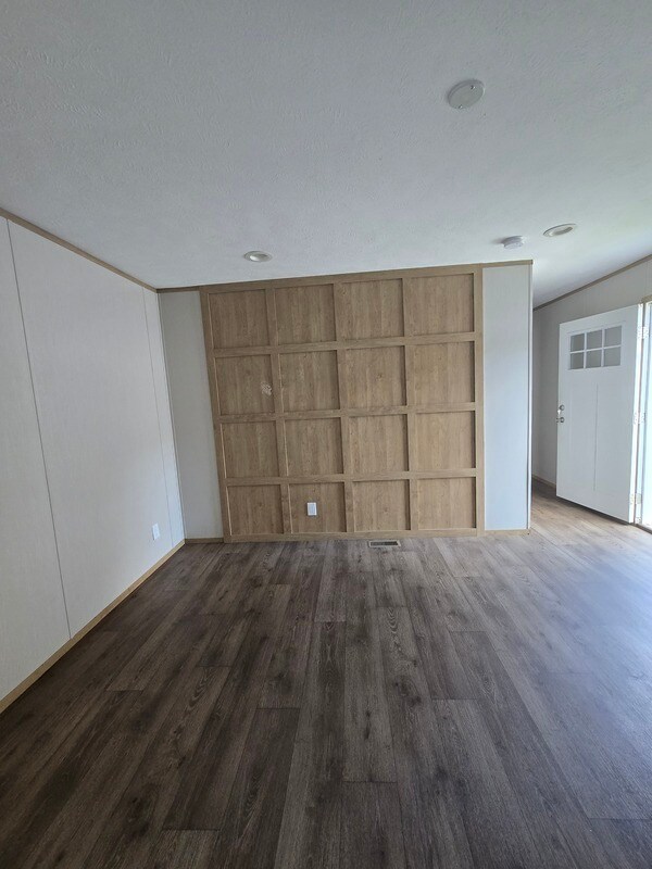 Building Photo - 1934 Boxwood Ln