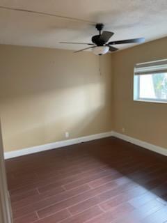 Building Photo - 725 Hummingbird Way