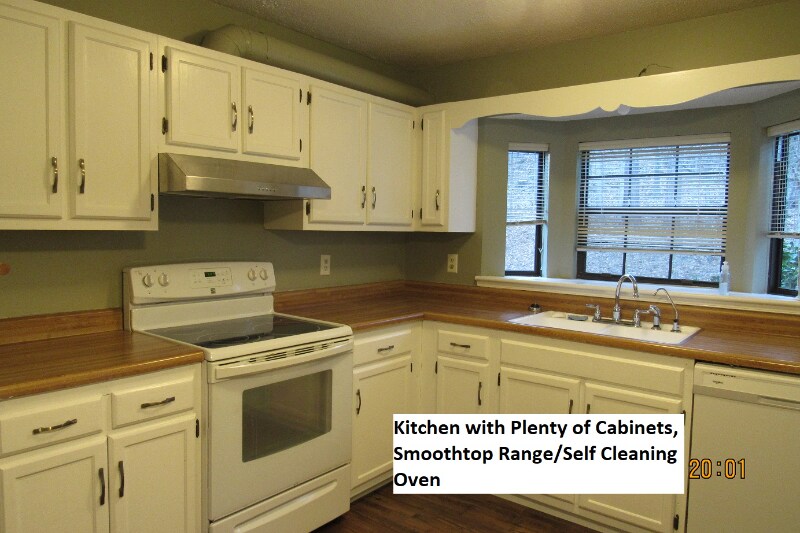 Building Photo - 5738 Forest Lawn Ct