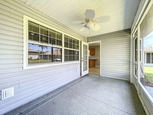 Building Photo - 2 Bedroom, 2 Bath | Lake Community | Dock & Boat Ramp Access