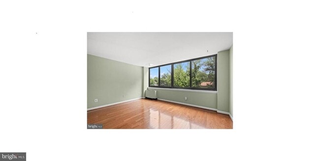 Building Photo - 600 Roosevelt Blvd