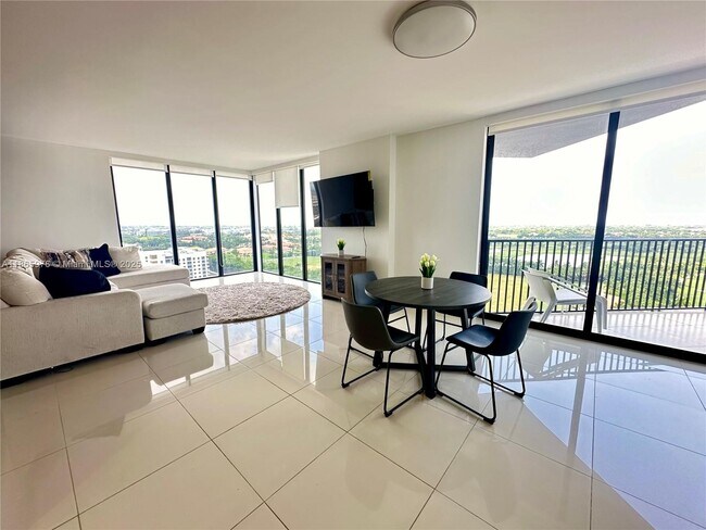 Building Photo - 5252 NW 85th Ave