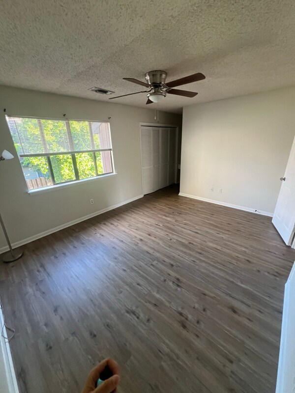 Building Photo - 6905 Cleaton Rd