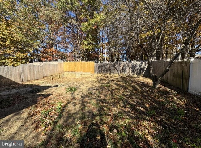 Building Photo - 125 Hampshire Rd