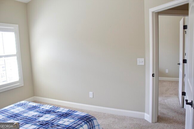 Building Photo - 2559 Willow Fld Xing