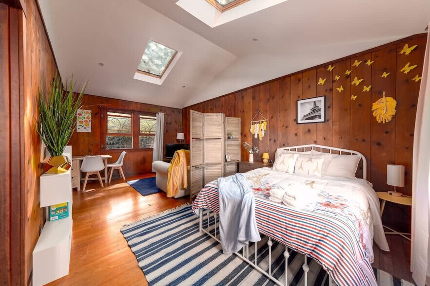 Building Photo - 1938 Channing Way