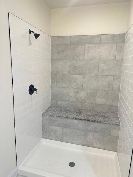 Building Photo - 1921 Cypress Ln