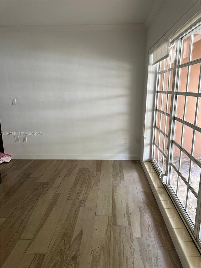 Building Photo - 60 Park Dr