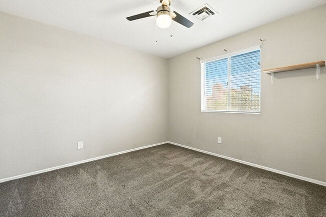 Building Photo - 4105 E Frye Rd