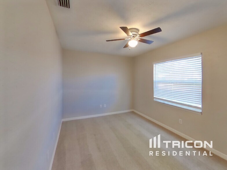 Building Photo - 1016 Sagamore Dr