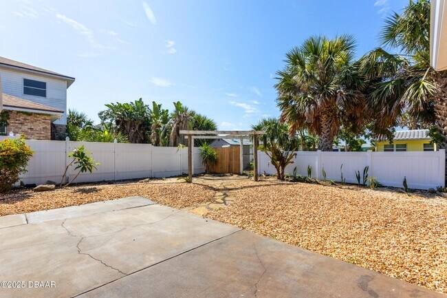 Building Photo - 142 Heron Dunes Dr